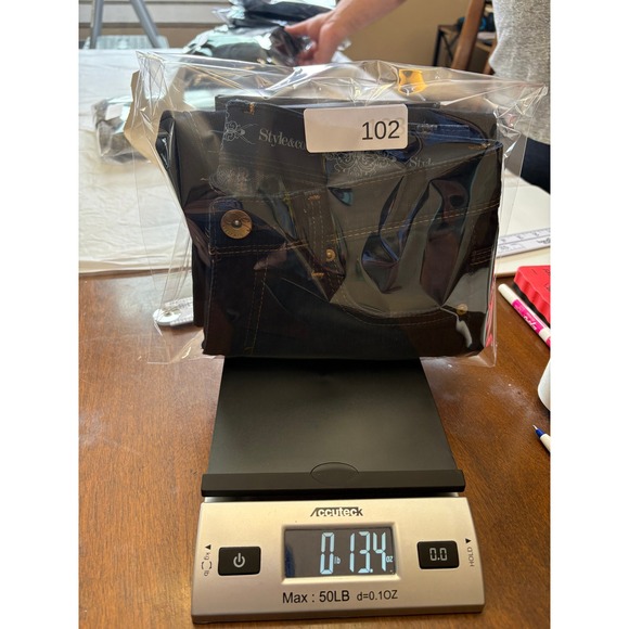 Style Co Jeans Women Size 4P Dark Wash Straight Leg Denim‎ Pants - Picture 9 of 9